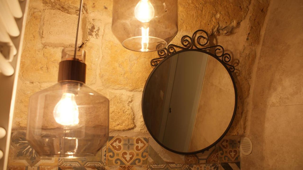 Villa La Mansio Del Vicolo Mola di Bari Exterior foto